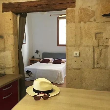 Sympa Dans Le Vieux Appartement *
