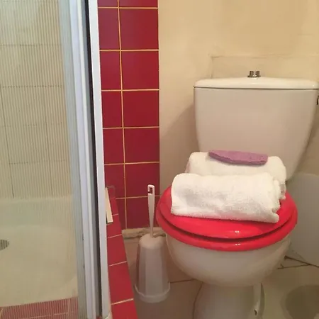 Appartement Sympa Dans Le Vieux Nîmes